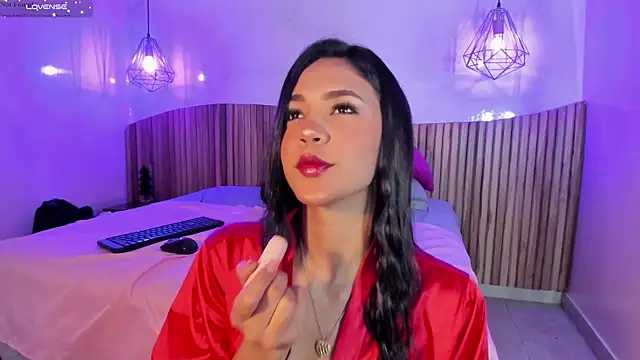 AntonellaRossi online show from January 11, 2025, 6:23 pm