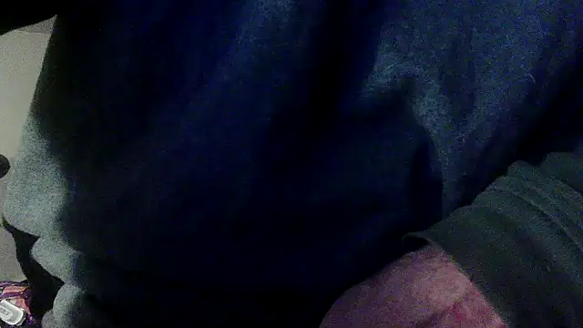 Snapshot of OralDesires2 chatting on December 7, 2024, 1:36 am OralDesires2 online show from December 7, 2024, 1:36 am