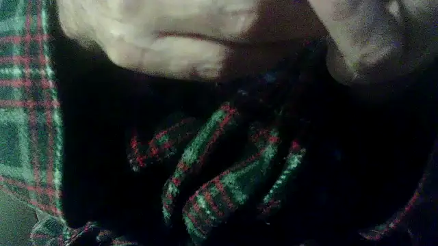 Snapshot of OralDesires2 chatting on January 7, 2025, 1:57 pm OralDesires2 online show from January 7, 2025, 1:57 pm