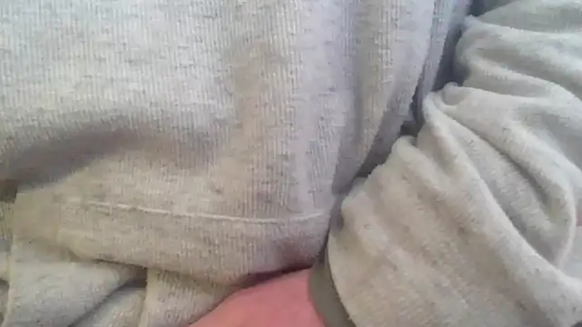 Snapshot of OralDesires2 chatting on February 2, 2025, 5:04 pm OralDesires2 online show from February 2, 2025, 5:04 pm