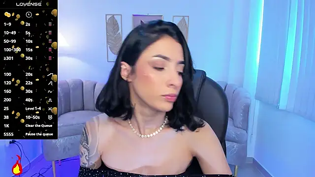 barbie scoth  online show from November 20, 2025, 7:02 pm