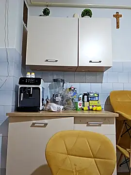 Snapshot of NathalieDream chatting on October 27, 2025, 6:06 am NathalieDream online show from October 27, 2025, 6:06 am