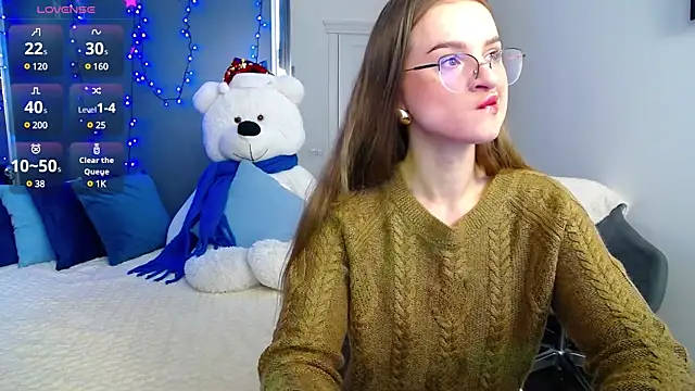 KateJonson online show from December 19, 2024, 9:18 am