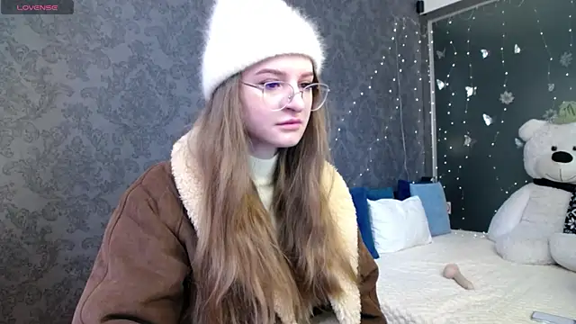 KateJonson online show from February 26, 2026, 7:40 am