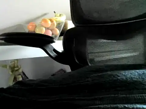 suedel65 online show from February 9, 2025, 1:46 pm