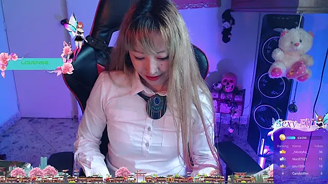 pink-2022 online show from December 12, 2024, 3:48 pm