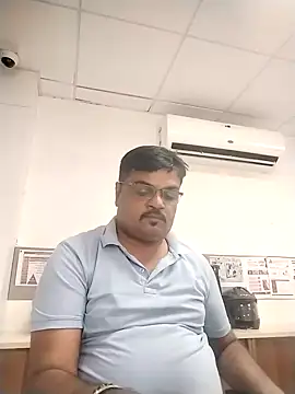 Desi Londa 143 online show from October 11, 2025, 5:39 am