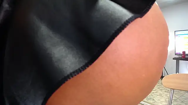 S Mia online show from January 28, 2025, 5:54 am