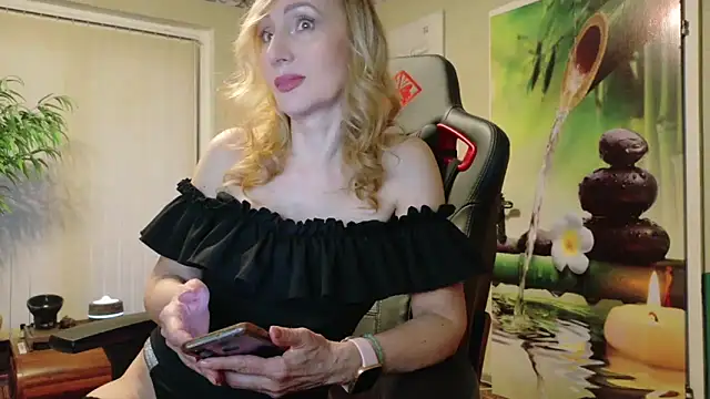 HotLana69 online show from March 25, 2026, 5:30 pm