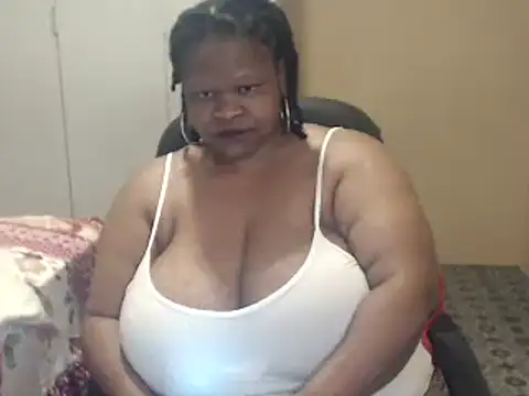 sweetnoziexx online show from November 19, 2025, 5:18 am