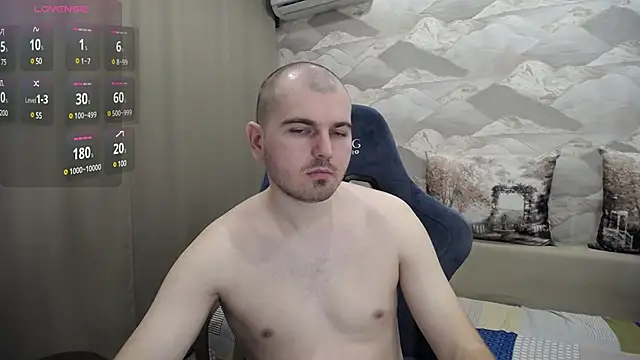 SerzhKorol1 online show from March 17, 2025, 9:33 am