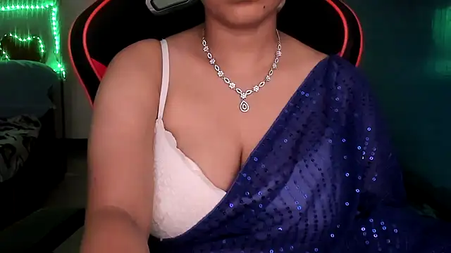 Snapshot of South_indian_tickly chatting on May 14, 2026, 1:40 pm South indian tickly online show from May 14, 2026, 1:40 pm