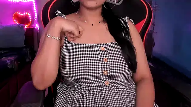 Snapshot of South_indian_tickly chatting on July 15, 2026, 2:22 pm South indian tickly online show from July 15, 2026, 2:22 pm