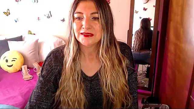 Jolie-Mature online show from March 21, 2026, 9:18 pm