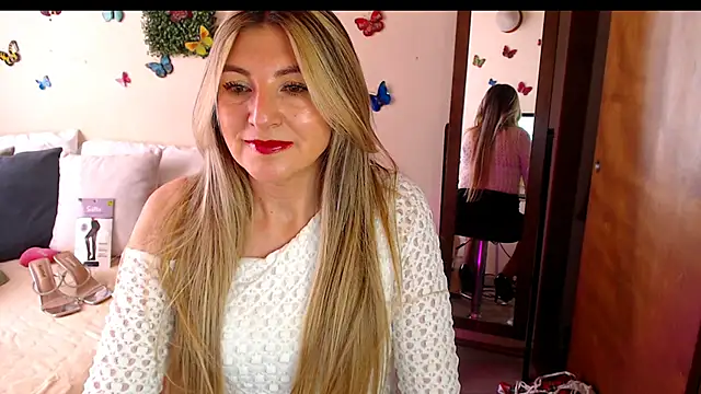 Snapshot of Jolie-Mature chatting on June 25, 2026, 9:30 pm Jolie-Mature online show from June 25, 2026, 9:30 pm