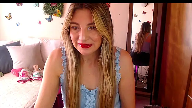 Snapshot of Jolie-Mature chatting on July 26, 2026, 5:53 pm Jolie-Mature online show from July 26, 2026, 5:53 pm