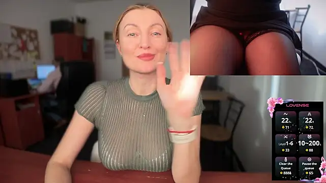 legsLONG online show from February 12, 2025, 7:44 am