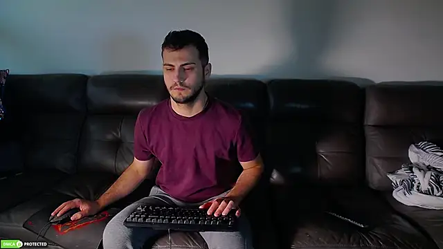 Snapshot of CrazyDom1 chatting on October 25, 2025, 12:56 pm CrazyDom1 online show from October 25, 2025, 12:56 pm