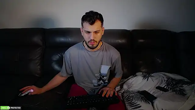 Snapshot of CrazyDom1 chatting on February 15, 2026, 11:52 am CrazyDom1 online show from February 15, 2026, 11:52 am