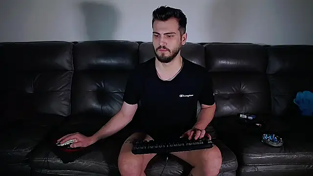 Snapshot of CrazyDom1 chatting on March 2, 2026, 5:08 am CrazyDom1 online show from March 2, 2026, 5:08 am