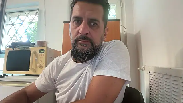 Snapshot of TigerOne19 chatting on July 12, 2026, 5:31 am TigerOne19 online show from July 12, 2026, 5:31 am