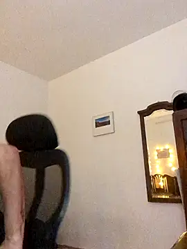 Snapshot of _IRRESISTIBLE_ chatting on February 15, 2025, 4:01 pm IRRESISTIBLE online show from February 15, 2025, 4:01 pm