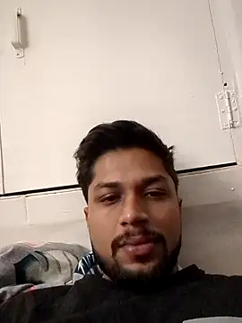 Snapshot of _IRRESISTIBLE_ chatting on November 16, 2025, 2:22 pm IRRESISTIBLE online show from November 16, 2025, 2:22 pm