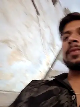 Snapshot of _IRRESISTIBLE_ chatting on December 4, 2025, 6:55 am IRRESISTIBLE online show from December 4, 2025, 6:55 am