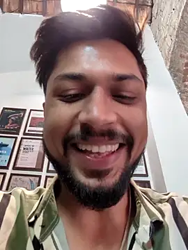 Snapshot of _IRRESISTIBLE_ chatting on December 20, 2025, 6:42 am IRRESISTIBLE online show from December 20, 2025, 6:42 am