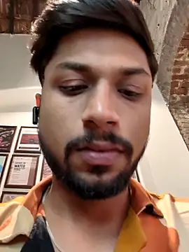 Snapshot of _IRRESISTIBLE_ chatting on December 22, 2025, 9:50 am IRRESISTIBLE online show from December 22, 2025, 9:50 am