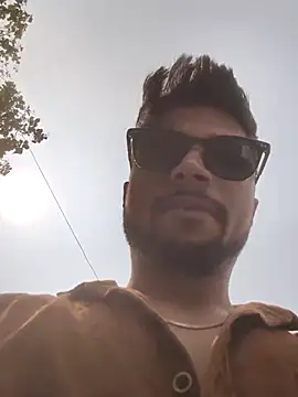 Snapshot of _IRRESISTIBLE_ chatting on March 10, 2026, 6:18 am IRRESISTIBLE online show from March 10, 2026, 6:18 am