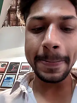 Snapshot of _IRRESISTIBLE_ chatting on April 3, 2026, 7:06 am IRRESISTIBLE online show from April 3, 2026, 7:06 am