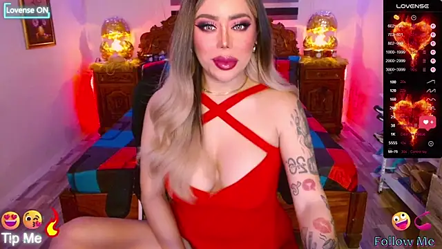 Snapshot of Magnificent_Goddess chatting on October 5, 2025, 5:06 am Magnificent Goddess online show from October 5, 2025, 5:06 am