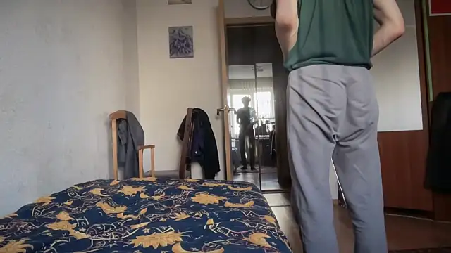 Lamonteik online show from April 14, 2026, 12:55 pm