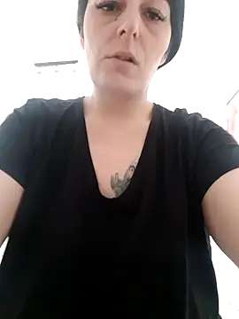 Snapshot of Mary_Hot_ chatting on January 15, 2026, 8:52 am Mary Hot online show from January 15, 2026, 8:52 am