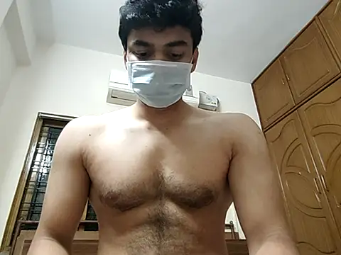 Snapshot of sukku3 chatting on February 20, 2026, 5:35 pm sukku3 online show from February 20, 2026, 5:35 pm