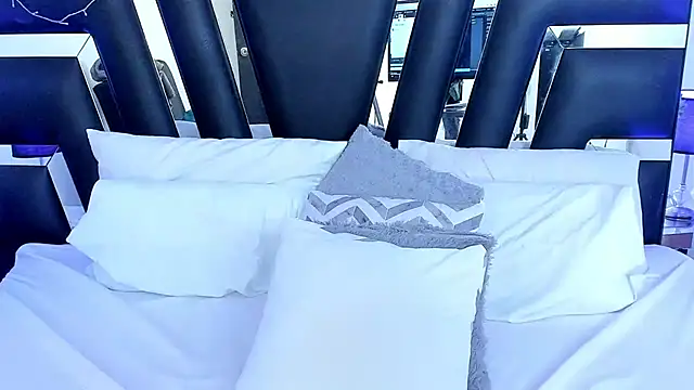 katya kozlov online show from February 24, 2025, 9:43 am