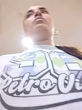 Snapshot of aisha_es chatting on March 12, 2025, 9:56 pm aisha es online show from March 12, 2025, 9:56 pm