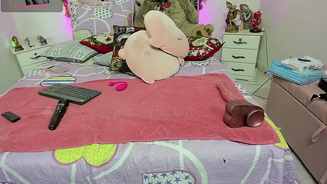 Karly moon online show from December 21, 2024, 5:36 am