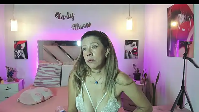 Karly moon online show from April 16, 2026, 7:47 pm