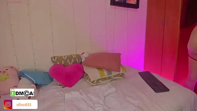 olivia  s online show from August 1, 2026, 2:22 am