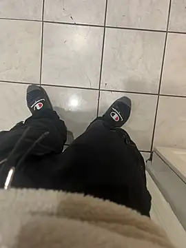 Snapshot of dingoding chatting on January 22, 2025, 4:13 am dingoding online show from January 22, 2025, 4:13 am