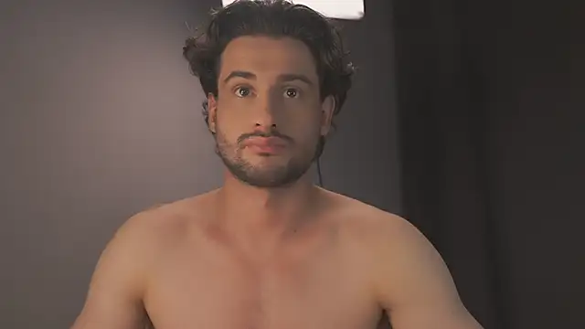 Keen   Luckystrike online show from March 18, 2025, 7:31 pm