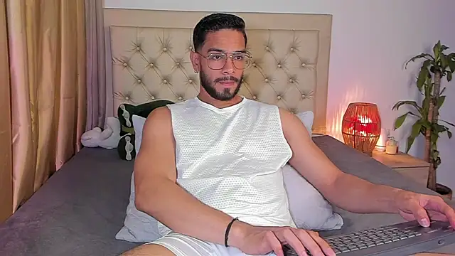 Josseph1  online show from February 5, 2025, 3:34 am