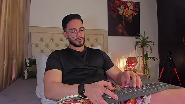 Josseph1  online show from March 18, 2025, 2:36 am