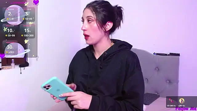 Red-moon1 online show from December 24, 2024, 5:34 pm