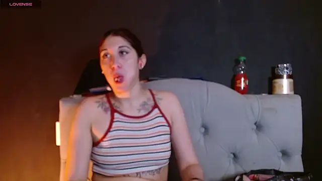 Red-moon1 online show from February 26, 2026, 4:55 am