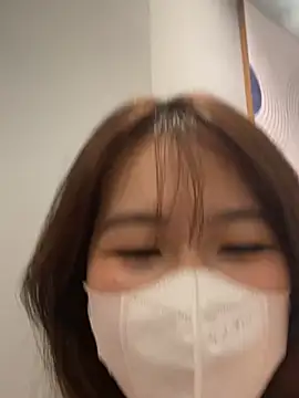 Snapshot of Onee-Chew chatting on May 12, 2026, 8:11 am Onee-Chew online show from May 12, 2026, 8:11 am