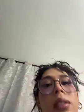 Samantha Bernardo online show from May 30, 2026, 3:25 am