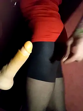 Snapshot of Eln1no69 chatting on November 17, 2025, 11:10 pm Eln1no69 online show from November 17, 2025, 11:10 pm